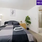 London Bridge 2 Bed Apt Free Parking